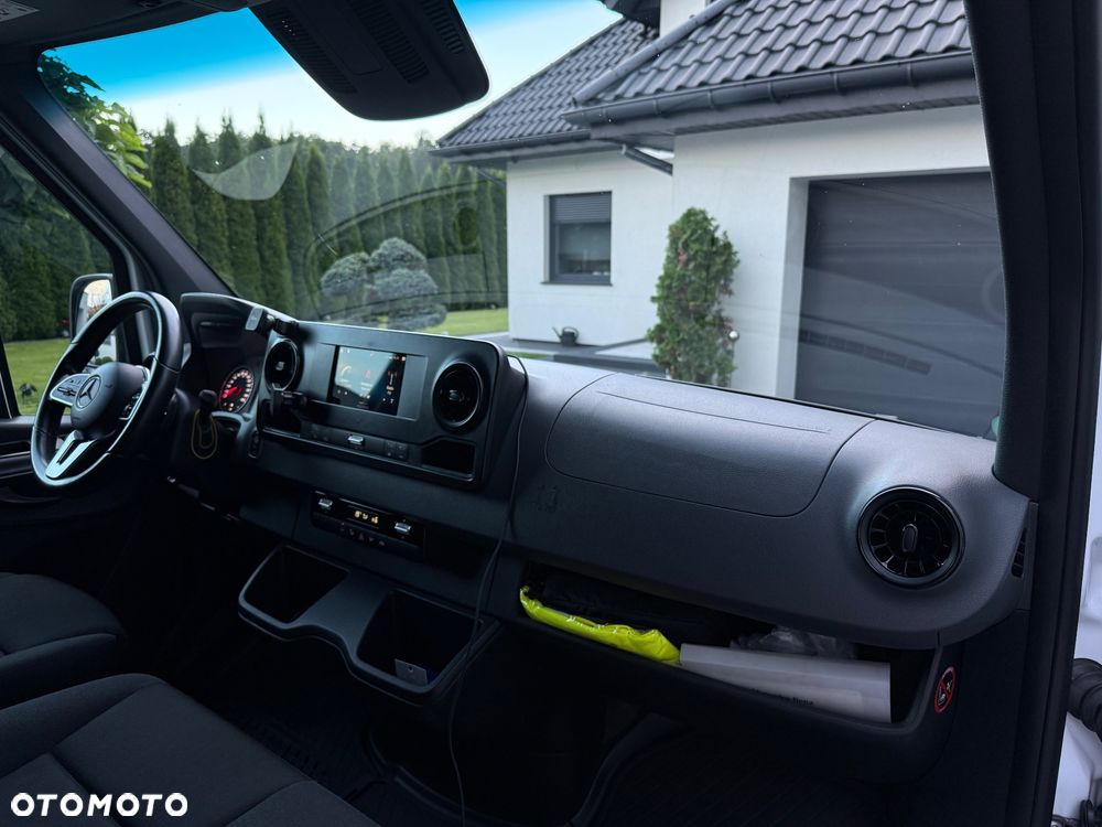 Mercedes-Benz Sprinter 316 - 24