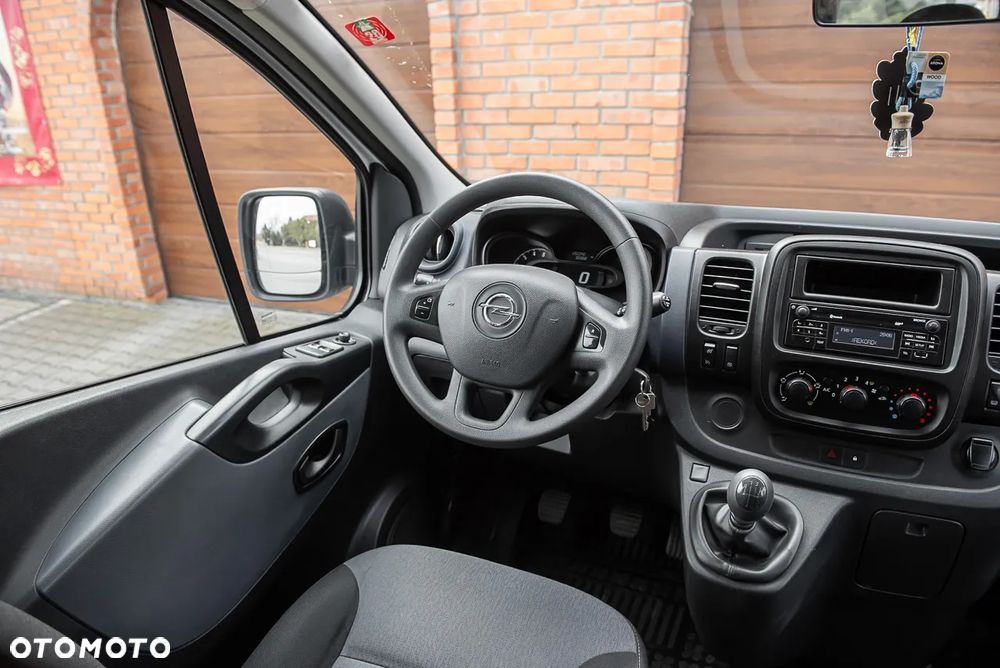 Opel Vivaro - 22
