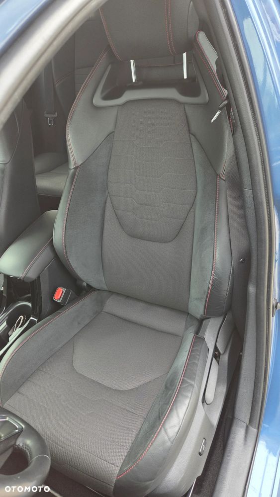 Toyota Corolla 2.0 Hybrid Executive - 20