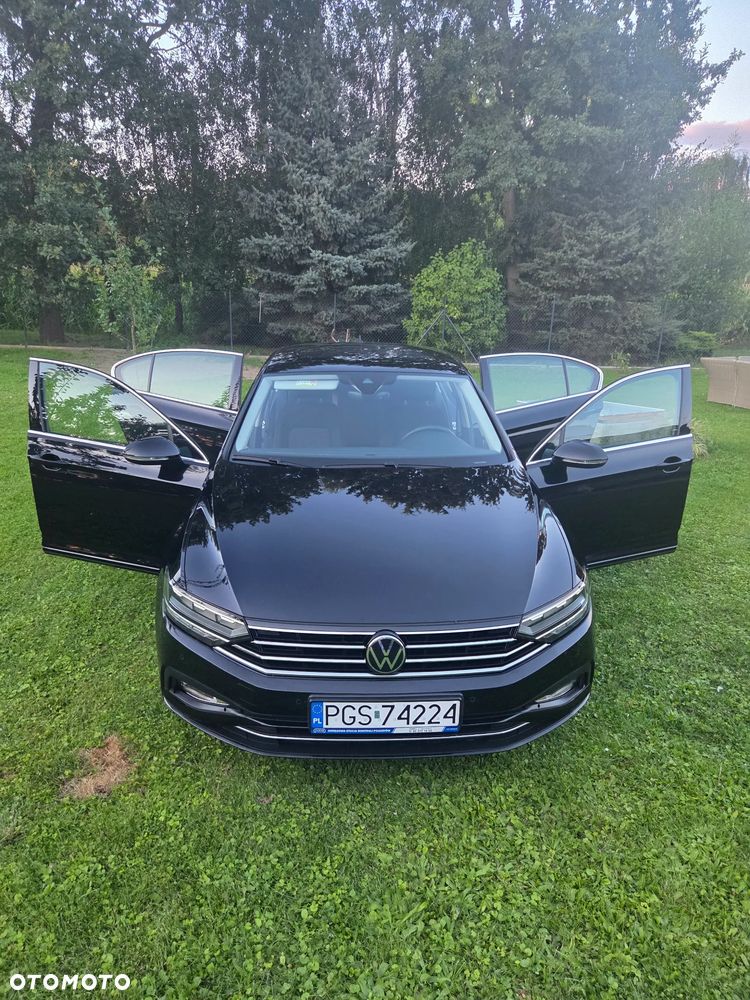 Volkswagen Passat 1.5 TSI EVO Elegance DSG - 4