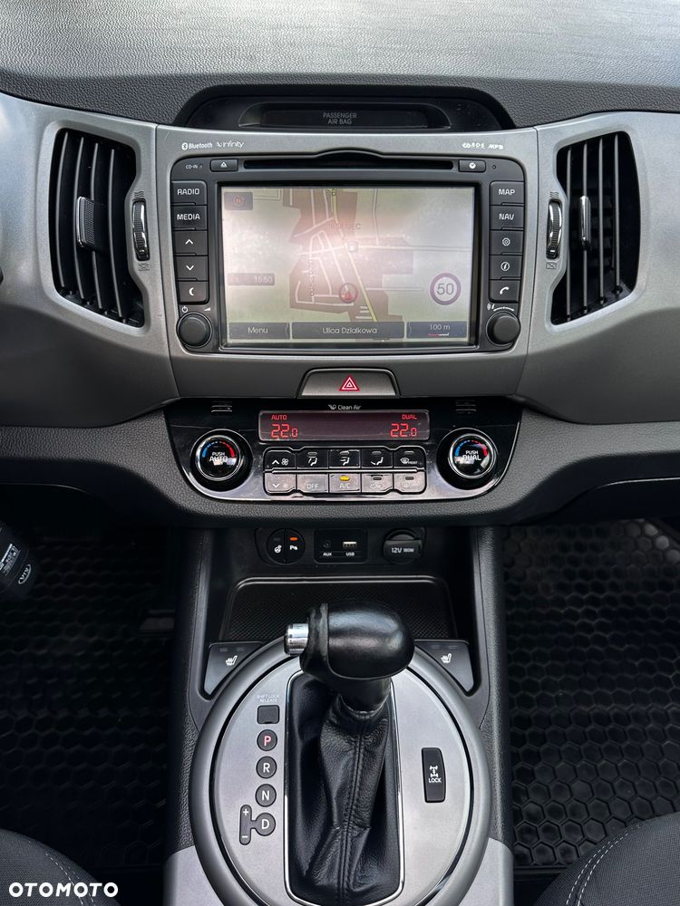 Kia Sportage 2.0 CRDI 4WD Automatik Fifa World Cup Edition - 20