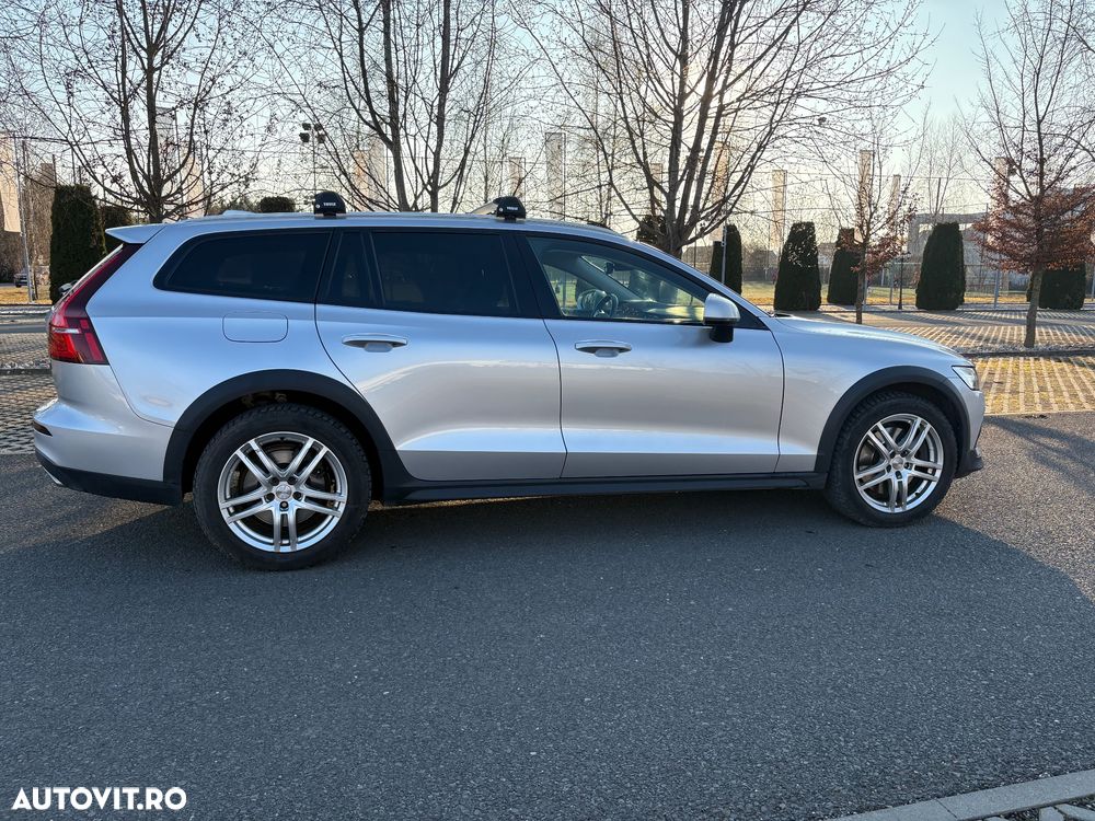 Volvo V60 D4 AWD Geartronic Momentum Pro - 6