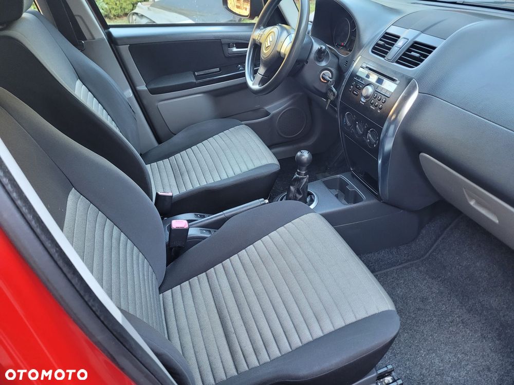 Suzuki SX4 1.6 VVT 4x2 Comfort - 38