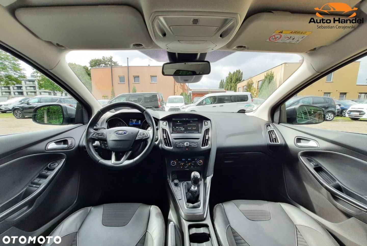Ford Focus Turnier 1.0 EcoBoost Start-Stopp-System TITANIUM - 5