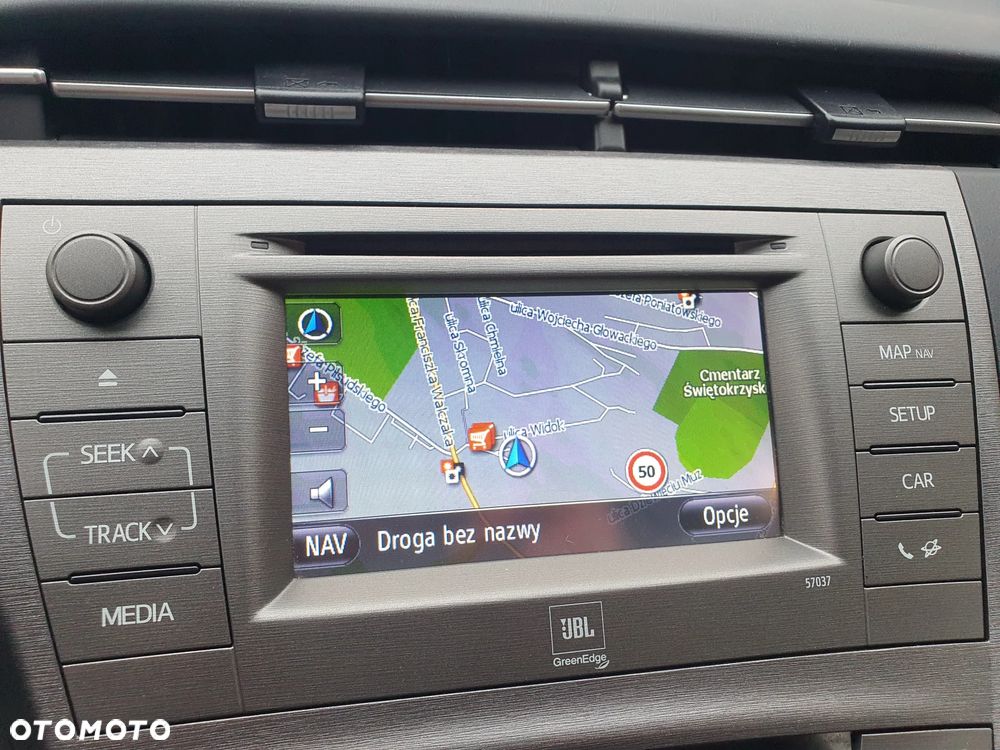 Toyota Prius (Hybrid) - 16