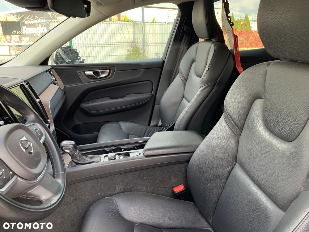 Volvo XC 60 T5 Geartronic Momentum - 11