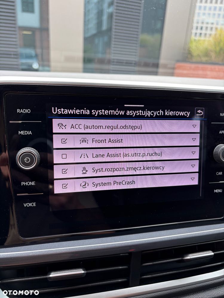 Volkswagen T-Roc 1.5 TSI Style DSG - 39