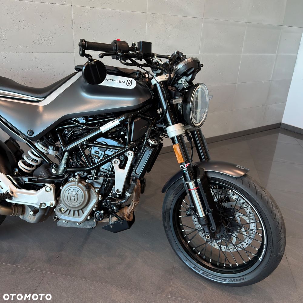Husqvarna Svartpilen - 5