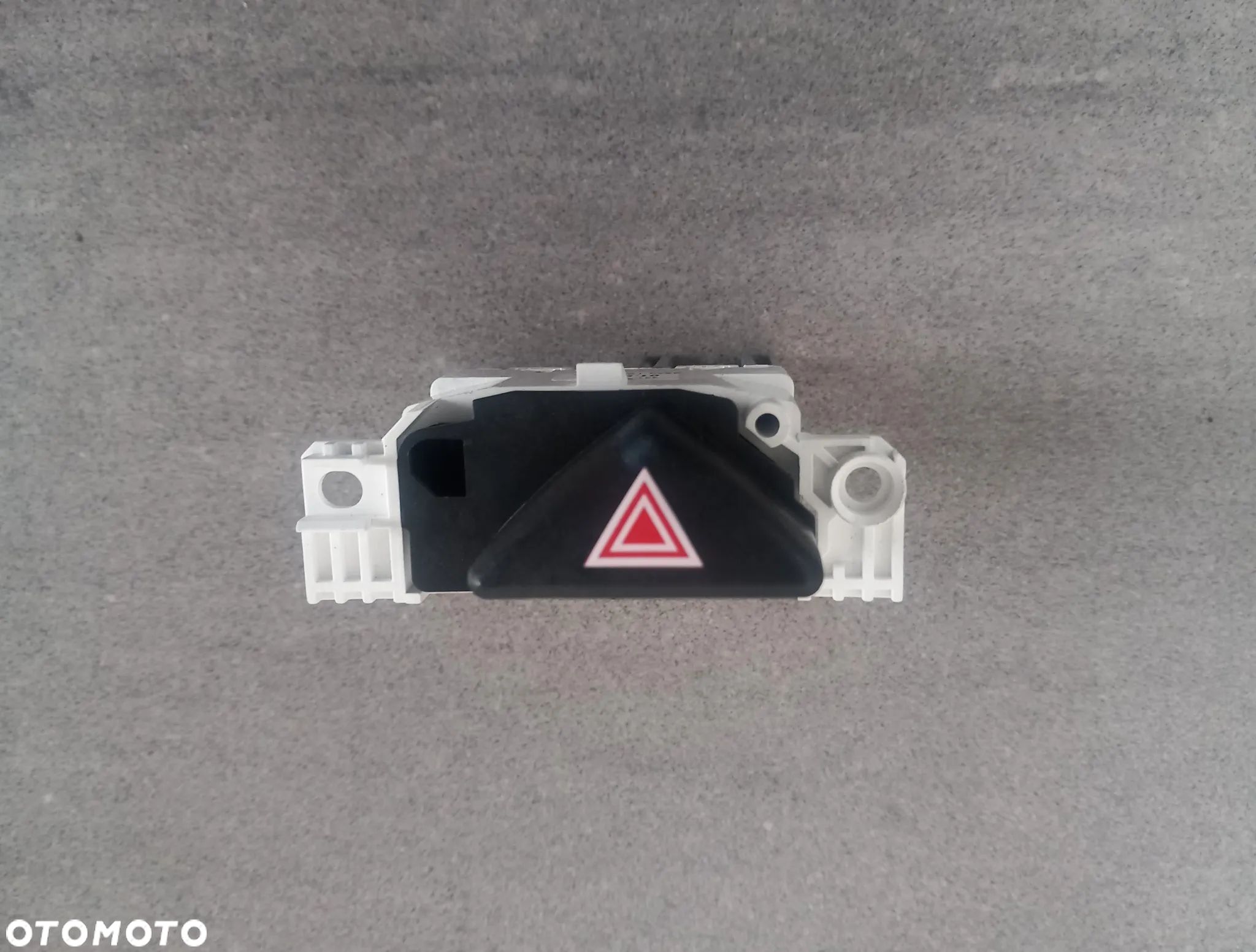 Przełącznik świateł awaryjnych Ford Focus 1998-2005 1112004 - 1