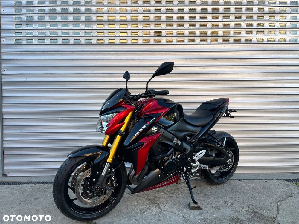 Suzuki GSX 1000 - 23