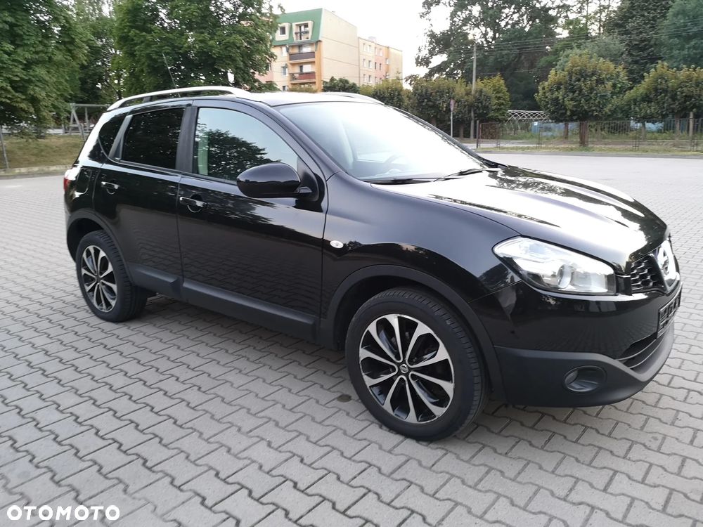 Nissan Qashqai - 1