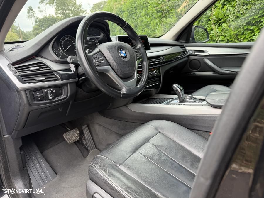 BMW X5 25 d sDrive Comfort 7L - 9
