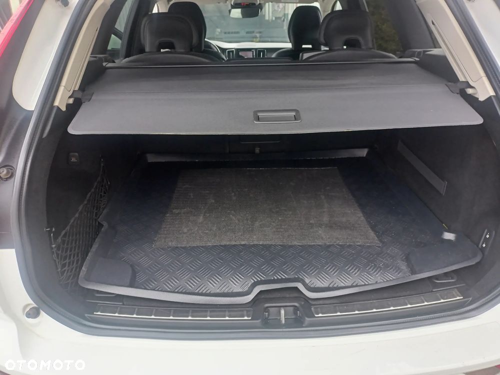 Volvo XC 60 D4 AWD Geartronic Inscription - 12