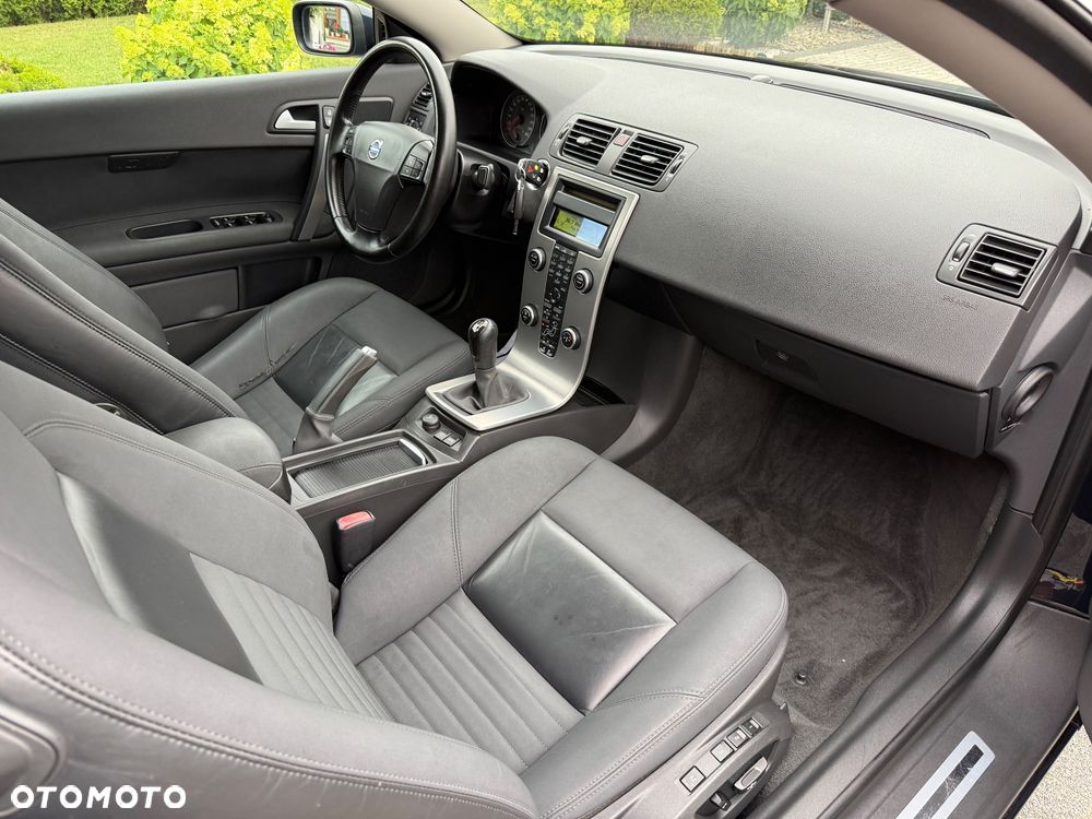 Volvo C70 2.4 Momentum - 35