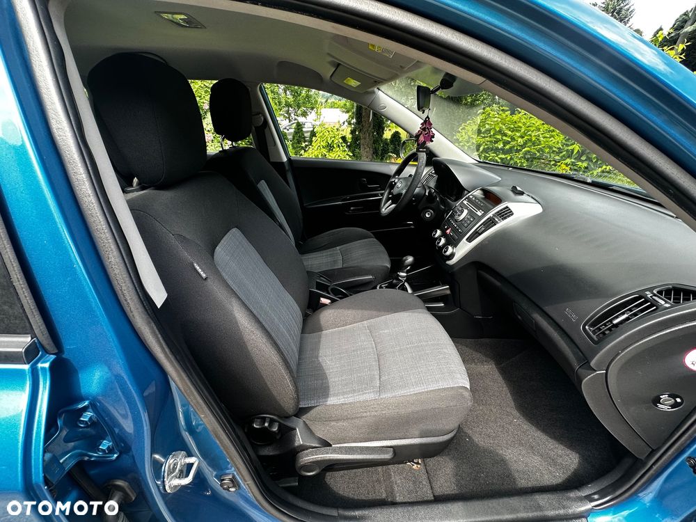 Kia Ceed - 6