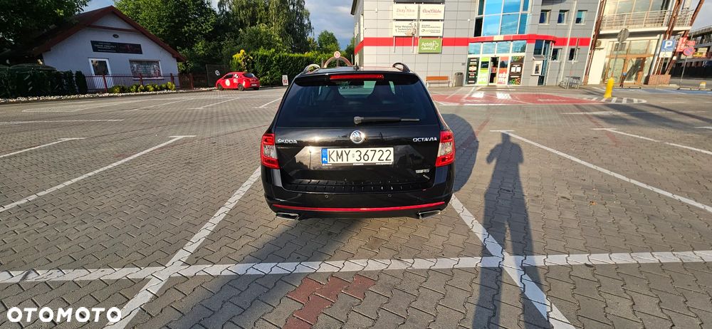 Skoda Octavia 2.0 TDI DSG RS - 9
