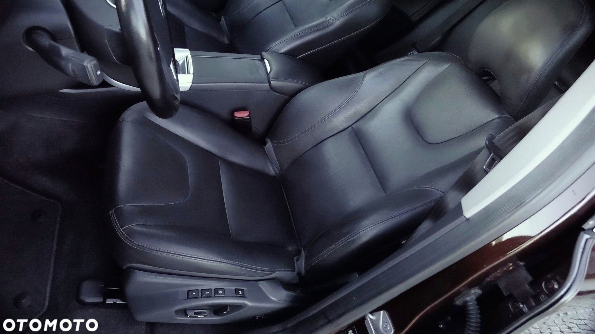 Volvo XC 60 - 22