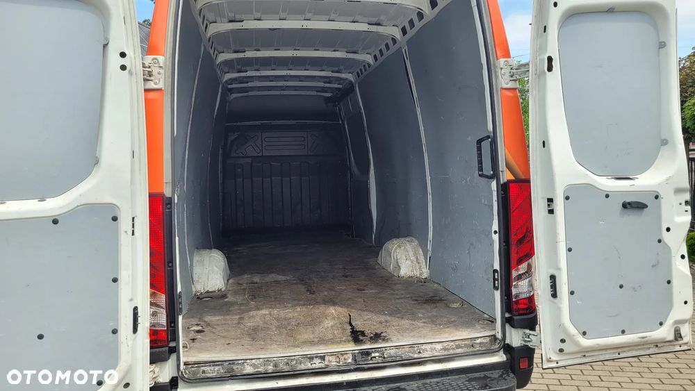 Iveco DAILY 35S14 - 8