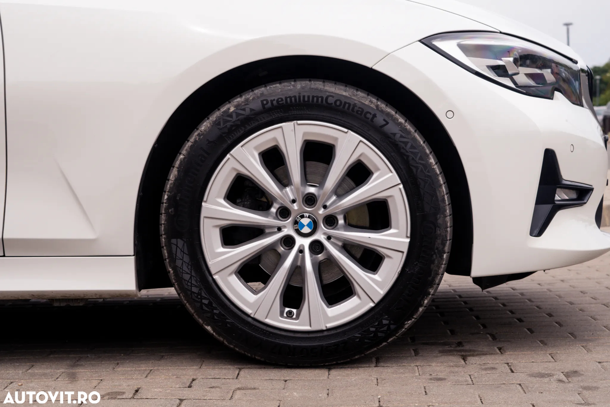 BMW Seria 3 318d Touring Aut. Sport Line - 7