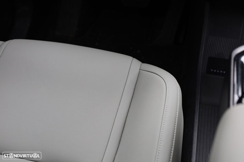 Volvo EX30 51 kWh Single Motor Plus - 13