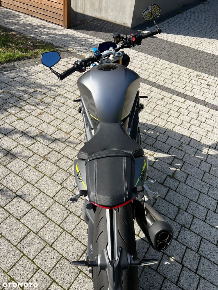 Triumph Speed Triple - 13