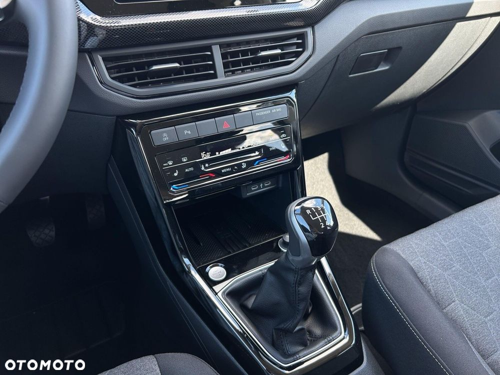 Volkswagen T-Cross - 26