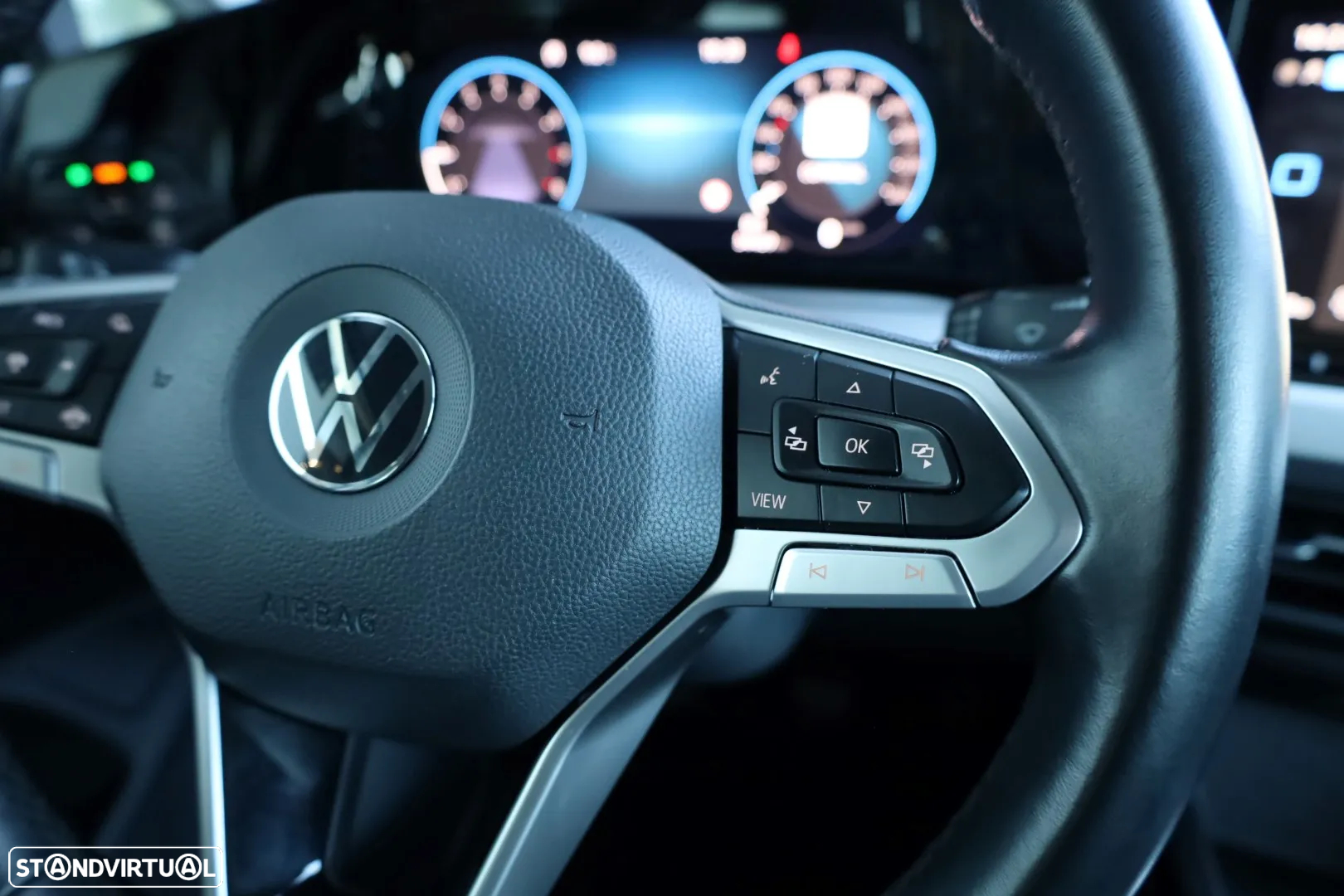 VW Golf 1.0 TSI Life - 17