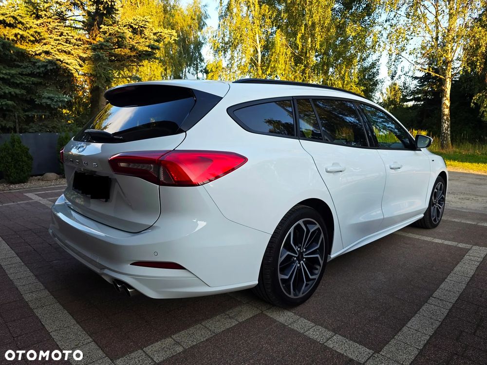 Ford Focus 1.5 EcoBoost ST-Line - 28