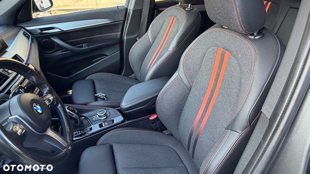 BMW X1 sDrive18d Sport Line - 24