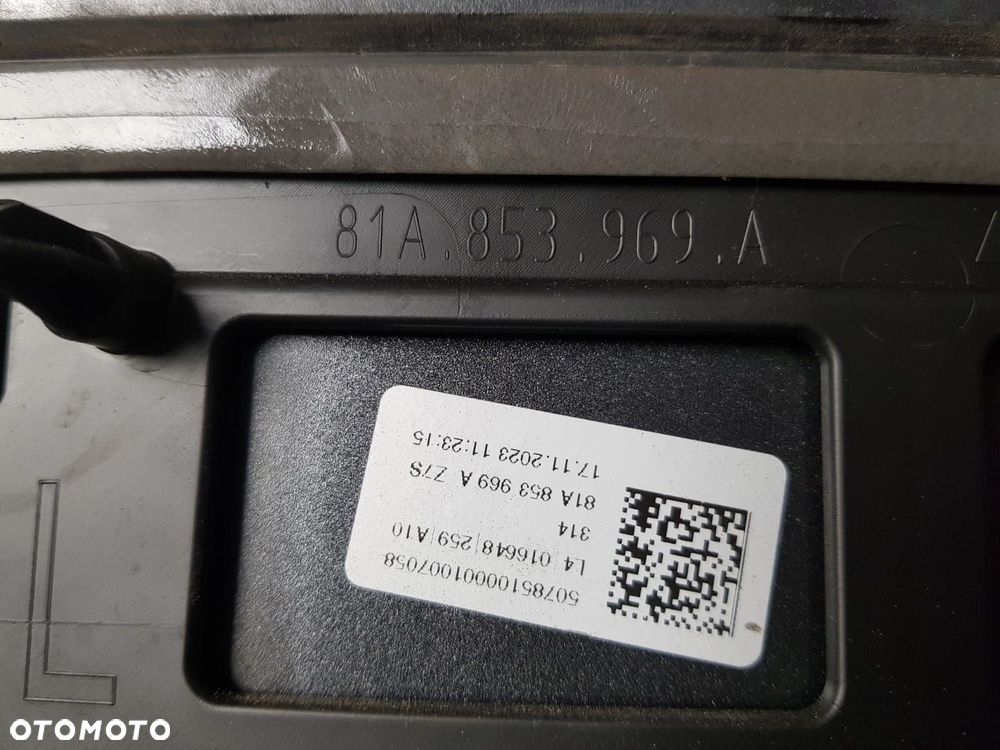ŁADNA LISTWA DRZWI LEWY TYŁ LEWA TYLNA  AUDI Q2 S-LINE 81A 16-25 81A853969A KOLOR LZ7S - 4