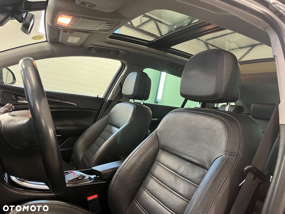 Opel Insignia 2.0 CDTI EcoFLEX Cosmo - 32