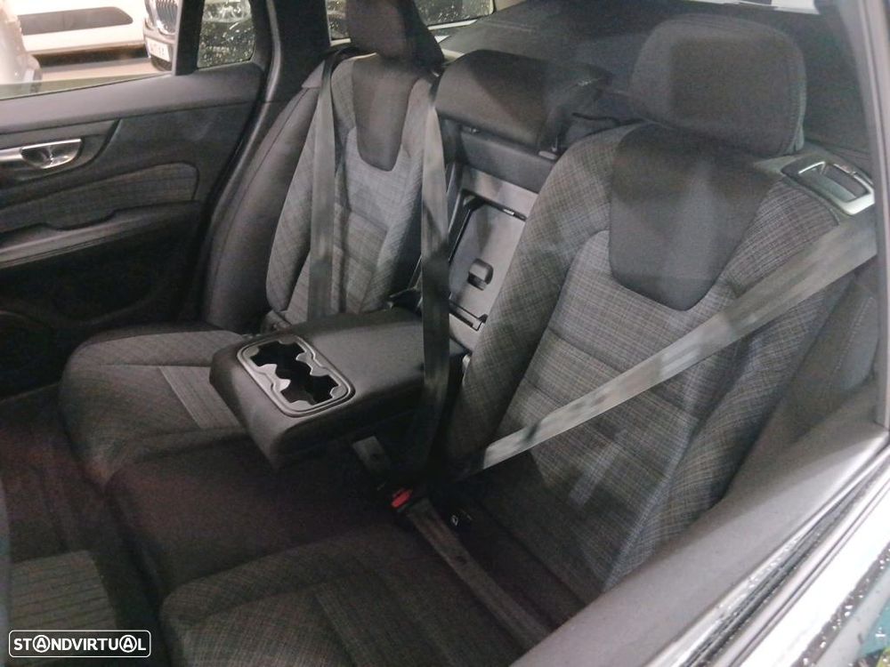 Volvo V60 2.0 T6 AWD TE Core - 8