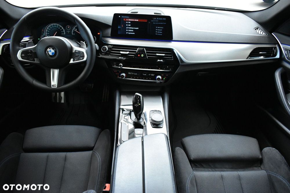 BMW Seria 5 520d xDrive M Sport sport - 6