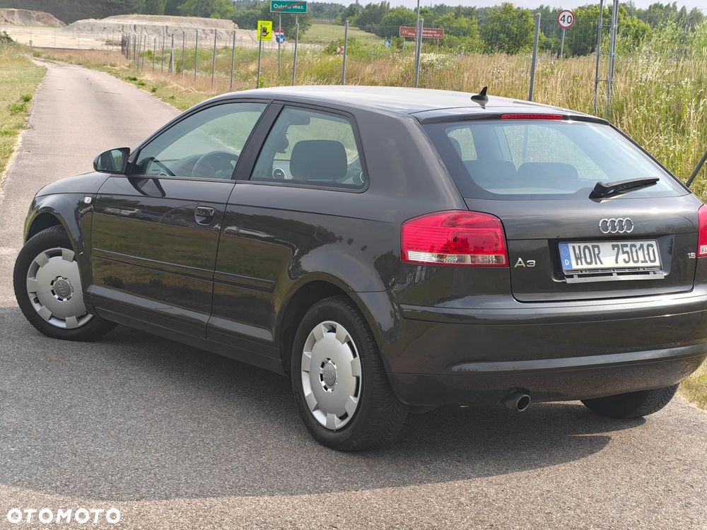Audi A3 3-drzwiowe 1.6 Ambiente - 6