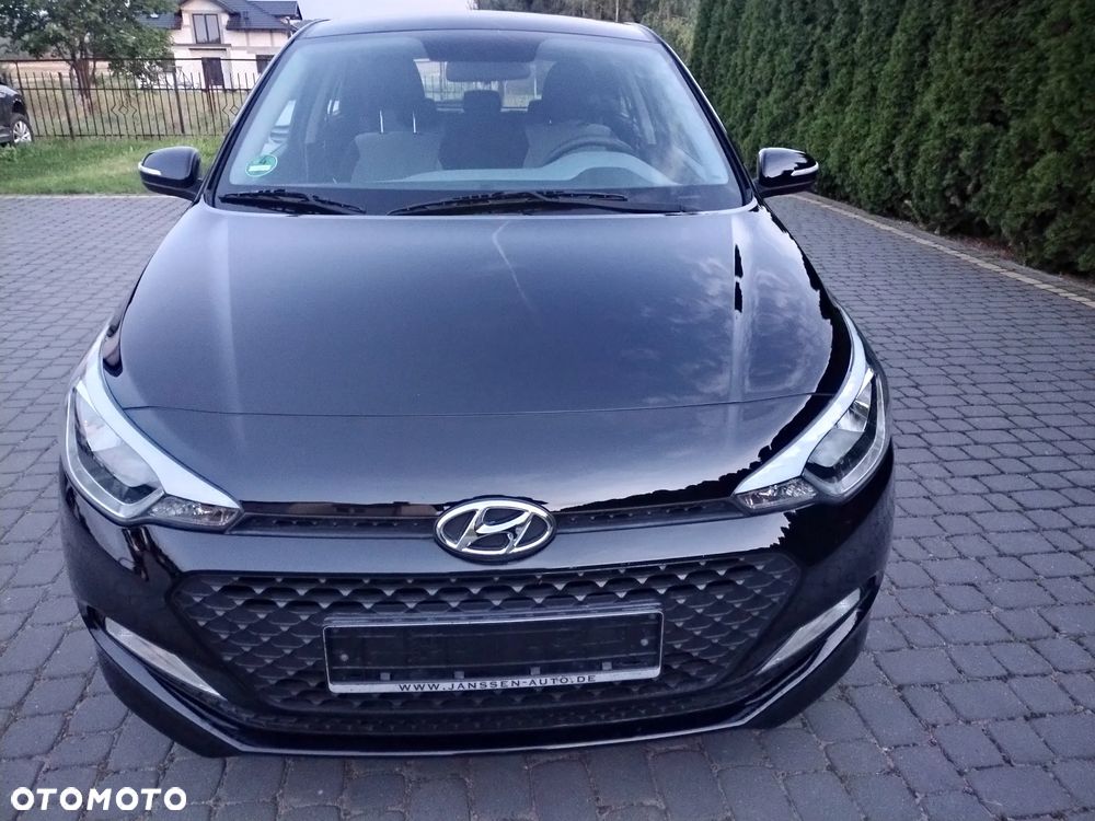 Hyundai i20 1.2 Passion - 19