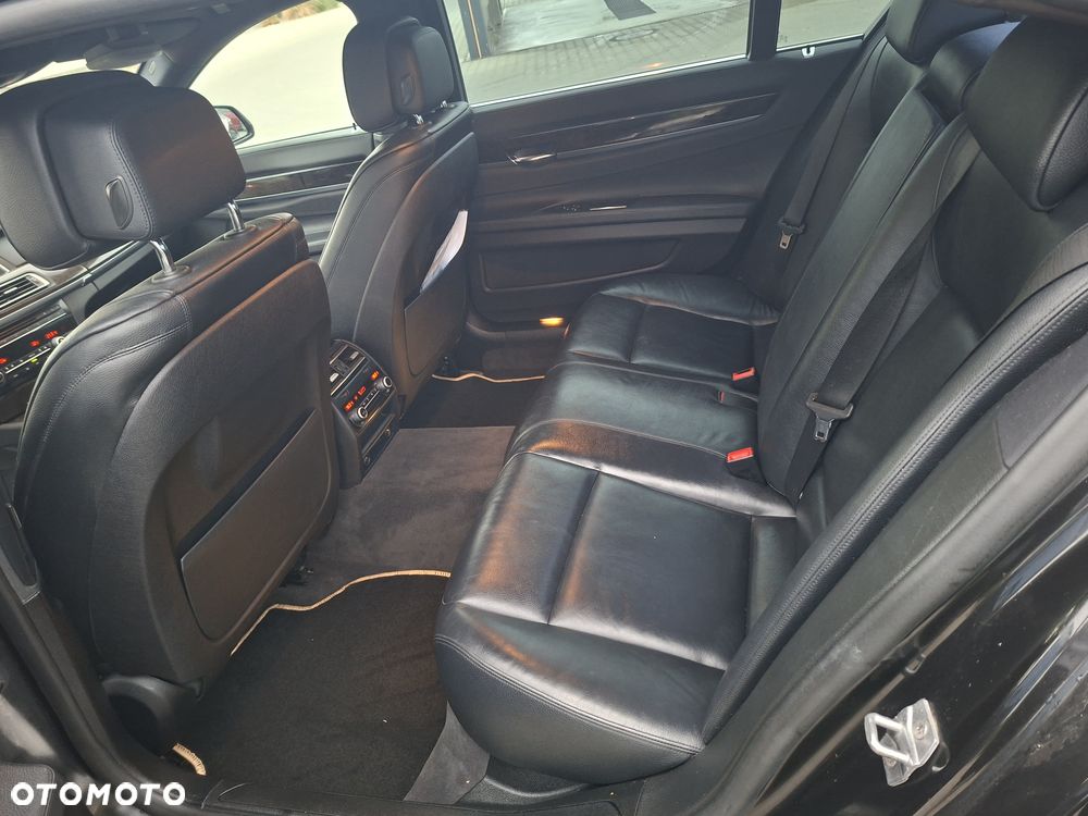 BMW Seria 7 - 9