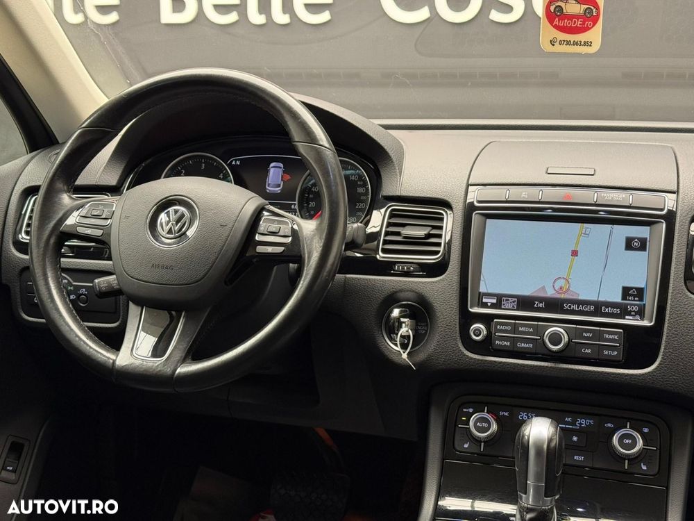 Volkswagen Touareg - 8