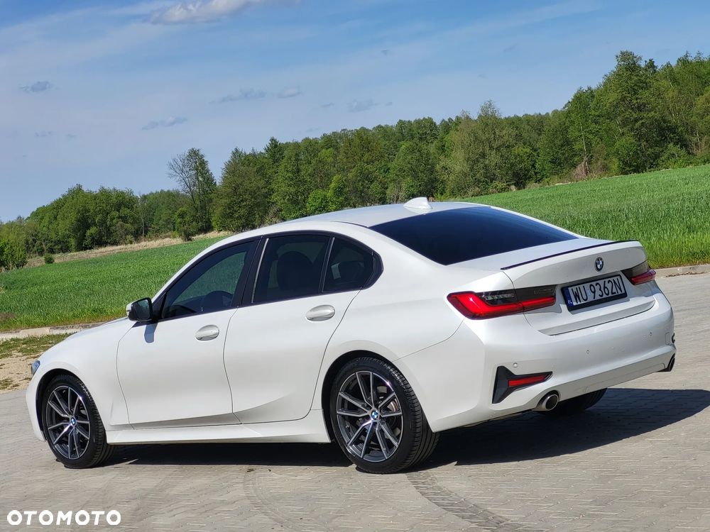 BMW Seria 3 318d Sport Line - 7