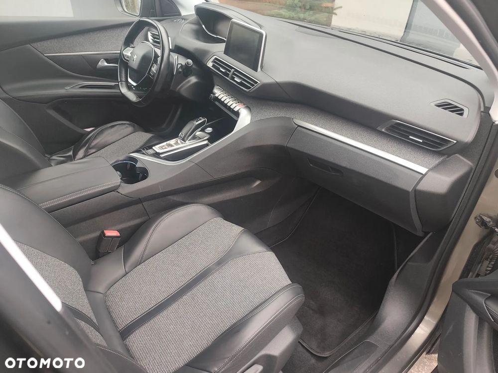 Peugeot 5008 BlueHDI 130 EAT8 Active Business-Paket - 9