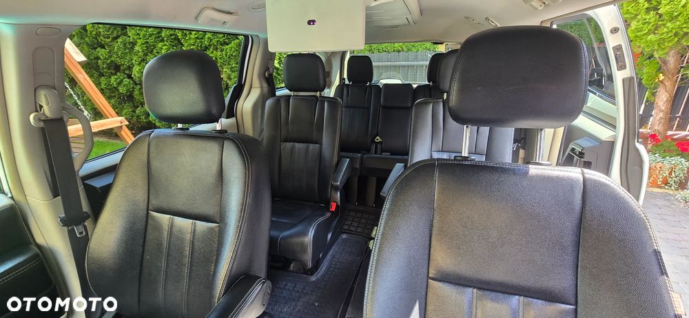 Chrysler Town & Country 3.6 Touring - 11