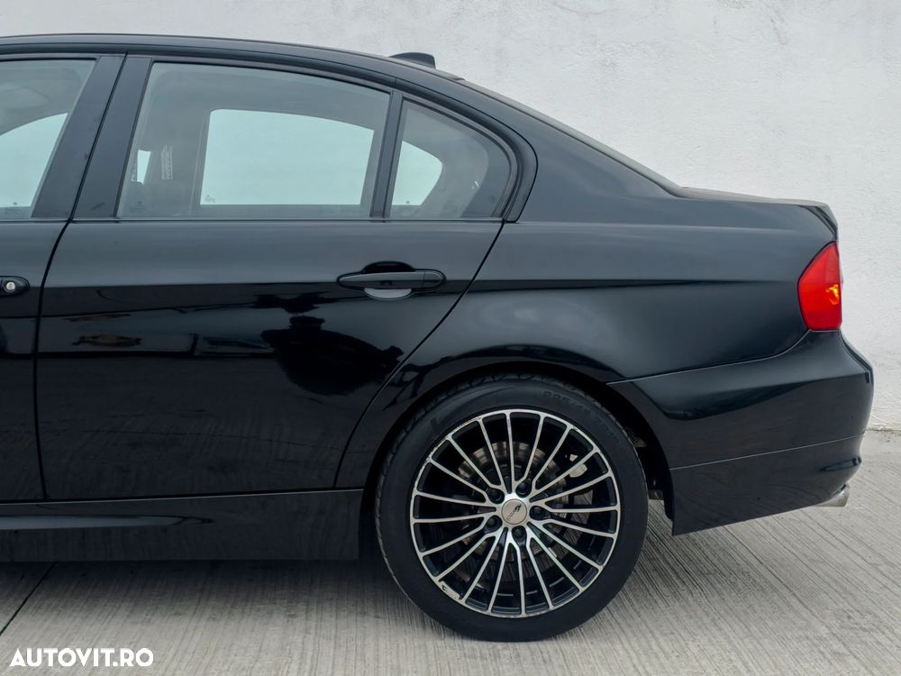 BMW Seria 3 320d - 14