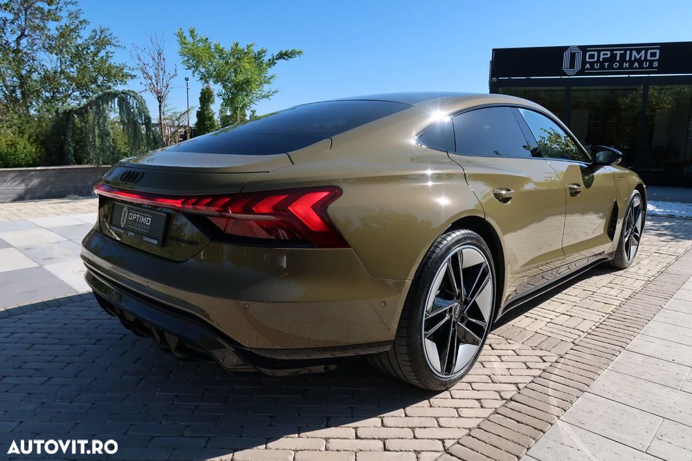 Audi e-tron - 7