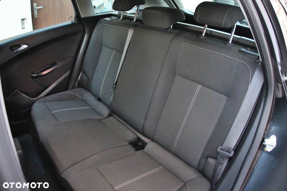 Opel Astra - 33