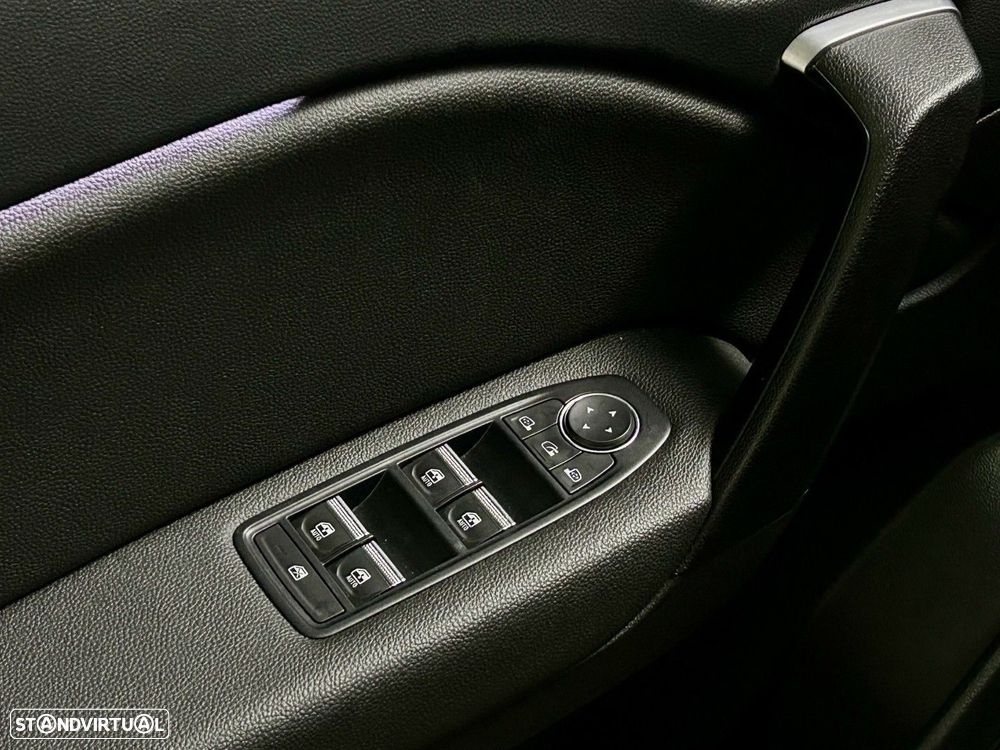 Renault Captur E-TECH 160 INTENS - 35