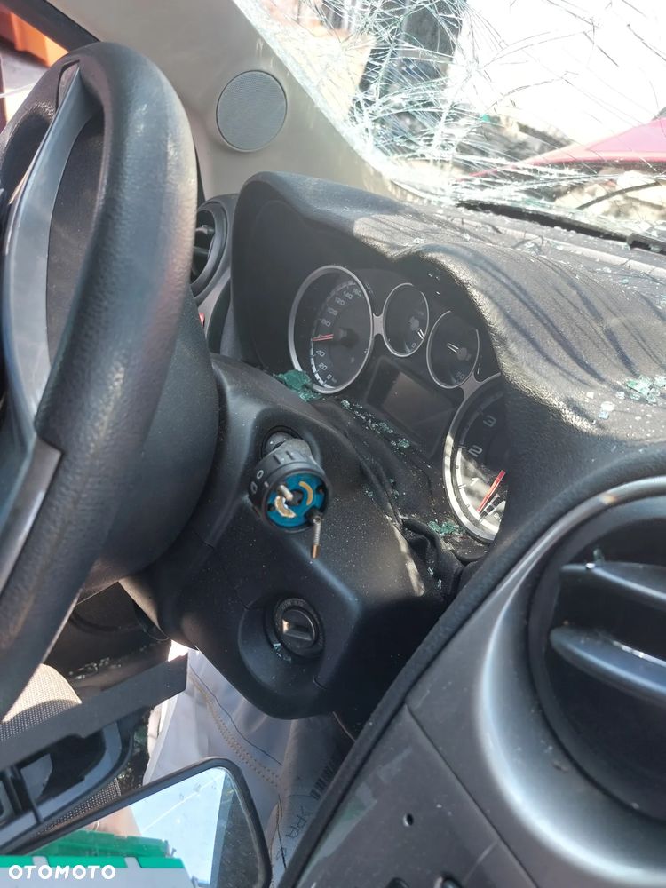 Alfa Romeo MITO 2009 r. 1,4 benzyna na części - 20