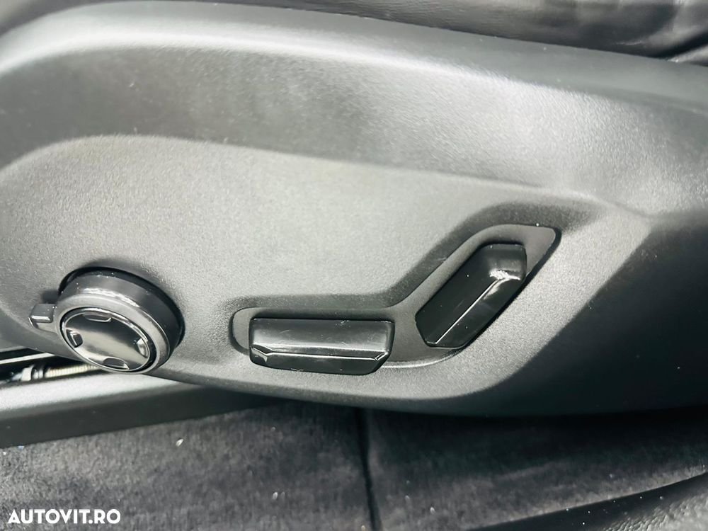 Volvo XC 60 B4 D Ultimate Dark - 14