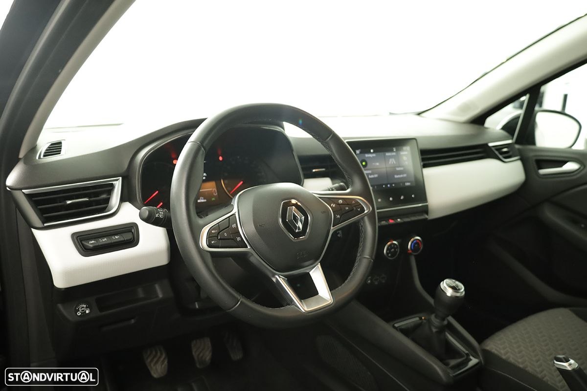 Renault Clio - 7