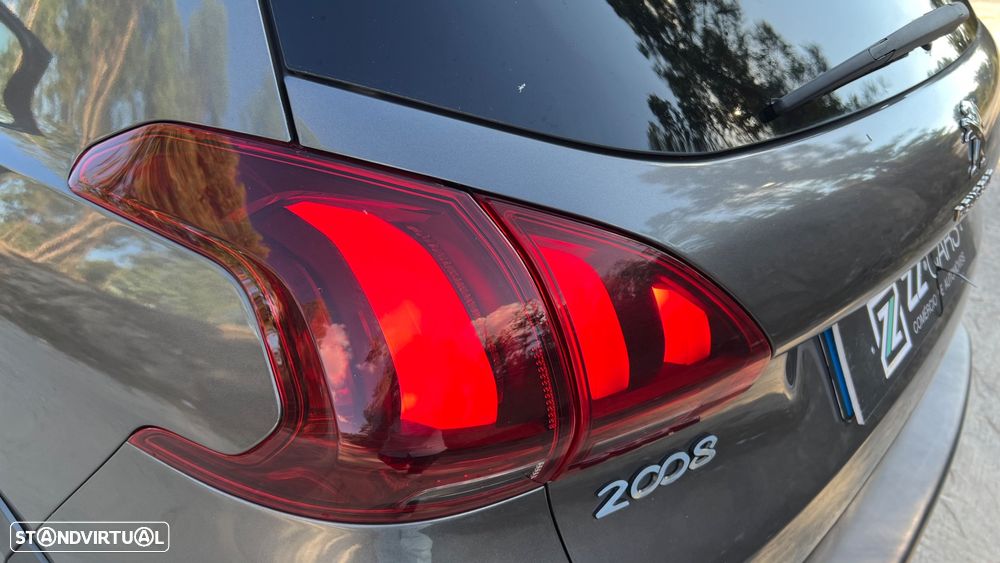 Peugeot 2008 1.6 BlueHDi Allure - 16