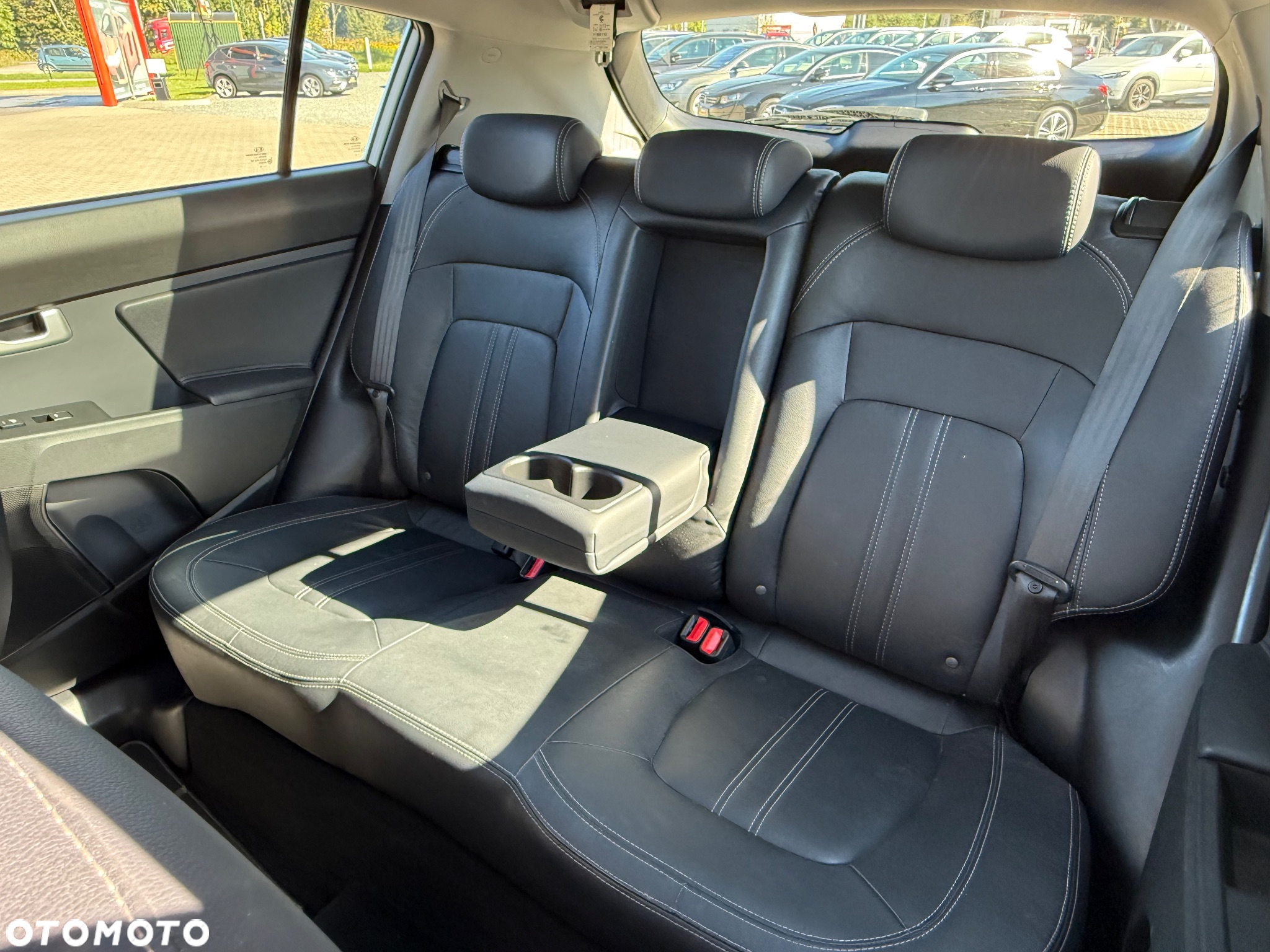 Kia Sportage 2.0 CRDI 4WD Automatik Dream-Team Edition - 32