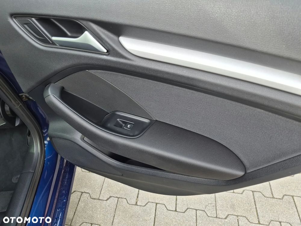 Audi A3 Sportback - 16